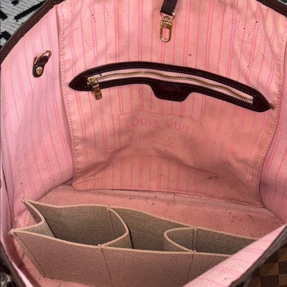 ❤️Elegant Brown Checkered Tote Bag & Dust Bag - Picture 9 of 11